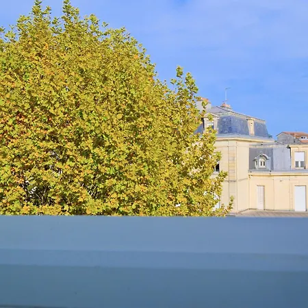 Apartment Le De Louise