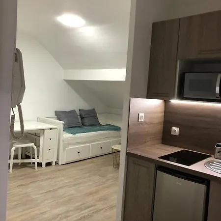 Le De Louise Apartman