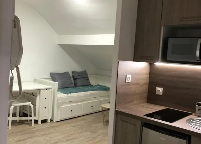 Le De Louise Lejlighed